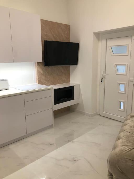 Colton West Deluxe Apartment ブダペスト エクステリア 写真