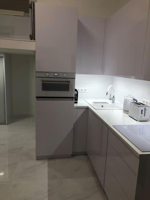 Colton West Deluxe Apartment ブダペスト エクステリア 写真